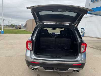 2023 Ford Explorer, $39995. Photo 9