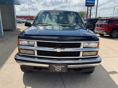 1999 Chevrolet Suburban, $8995. Photo 3
