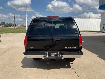 1999 Chevrolet Suburban, $8995. Photo 7