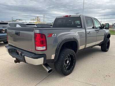 2009 GMC Sierra 2500, $13995. Photo 6
