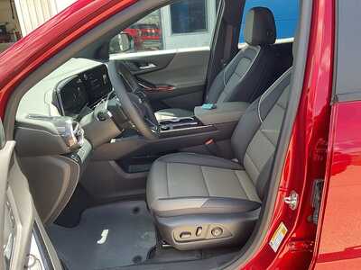 2026 Chevrolet Equinox, $36285. Photo 12