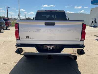 2024 Chevrolet 2500 Crew Cab, $56995. Photo 7