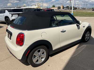 2021 MINI Cooper, $22995. Photo 5
