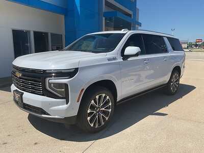 2026 Chevrolet Suburban, $99575. Photo 2