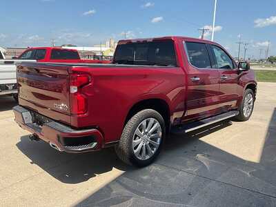 2020 Chevrolet 1500 Crew Cab, $29995. Photo 6