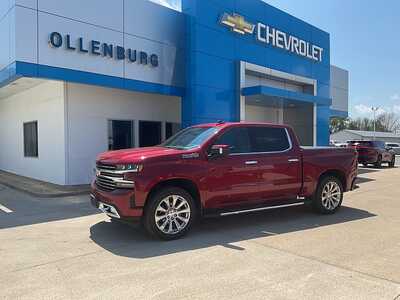 2020 Chevrolet 1500 Crew Cab, $29995. Photo 1