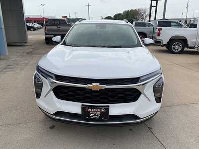2026 Chevrolet Trax, $25590. Photo 3
