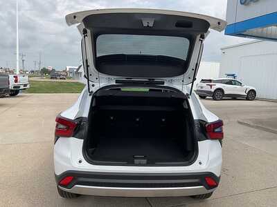 2026 Chevrolet Trax, $25590. Photo 9
