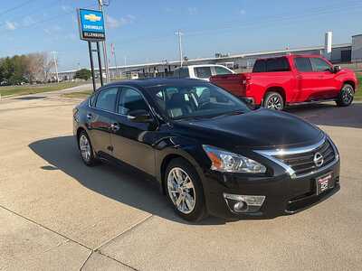 2015 Nissan Altima, $13796. Photo 4