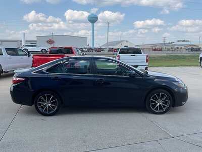 2015 Toyota Camry, $16995. Photo 5