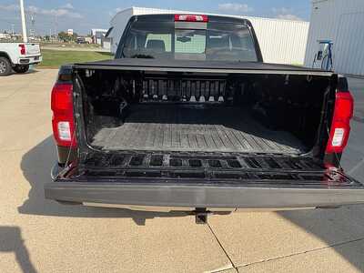 2018 Chevrolet Silverado 1500, $32499. Photo 9