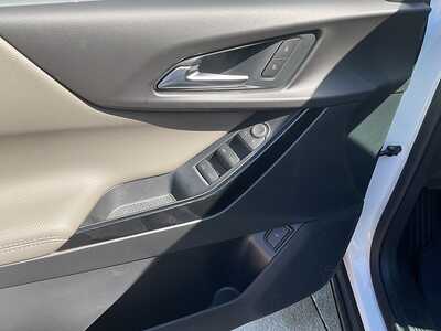 2027 Chevrolet Equinox, $35045. Photo 11