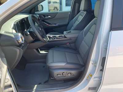 2027 Chevrolet Equinox, $35045. Photo 12