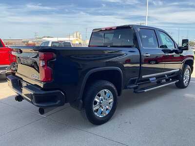 2024 Chevrolet 3500 Crew Cab, $73995. Photo 6