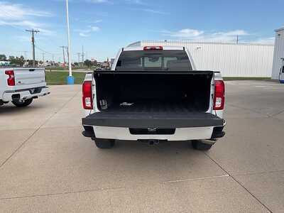 2017 Chevrolet 1500 Crew Cab, $29995. Photo 10