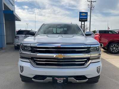 2017 Chevrolet 1500 Crew Cab, $29995. Photo 3