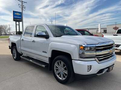 2017 Chevrolet 1500 Crew Cab, $29995. Photo 4