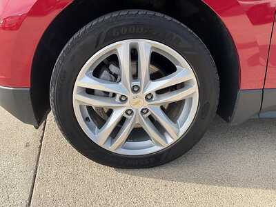 2020 Chevrolet Equinox, $17599. Photo 12