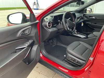 2026 Chevrolet Trax, $28885. Photo 11