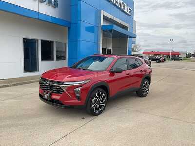 2026 Chevrolet Trax, $28885. Photo 2