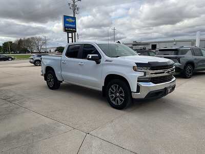2021 Chevrolet 1500 Crew Cab, $29995. Photo 3
