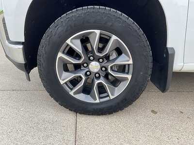 2021 Chevrolet 1500 Crew Cab, $29995. Photo 9