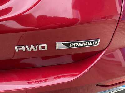 2018 Chevrolet Equinox, $13699. Photo 10