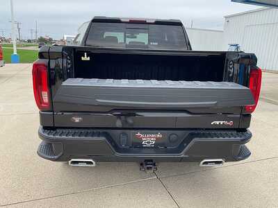 2021 GMC 1500 Crew Cab, $38790. Photo 9