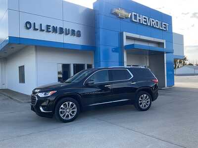 2021 Chevrolet Traverse, $26996. Photo 1