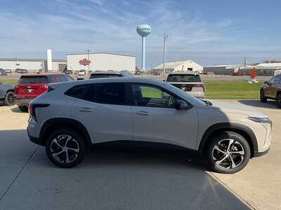 2026 Chevrolet Trax, $26185. Photo 5