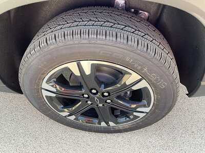 2027 Chevrolet Traverse, $48840. Photo 10