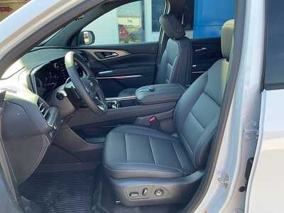 2027 Chevrolet Traverse, $48840. Photo 12