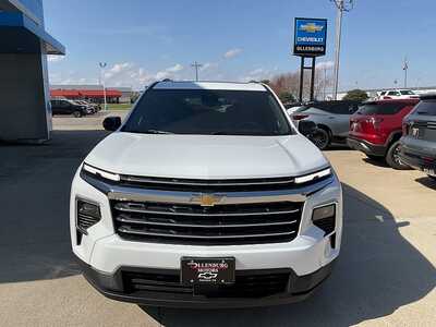 2027 Chevrolet Traverse, $48840. Photo 2