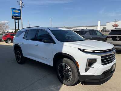 2027 Chevrolet Traverse, $48840. Photo 4