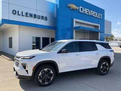 2027 Chevrolet Traverse, $48840. Photo 1