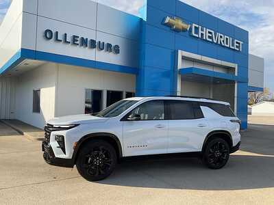 2027 Chevrolet Traverse, $62490. Photo 1