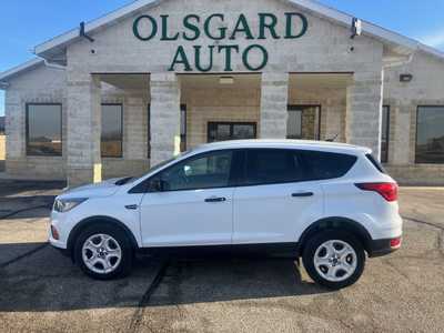 2019 Ford Escape, $9995. Photo 10