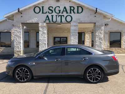 2018 Ford Taurus, $15995. Photo 10