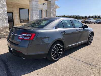 2018 Ford Taurus, $15995. Photo 2