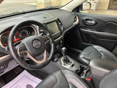 2015 Jeep Cherokee, $12495. Photo 7