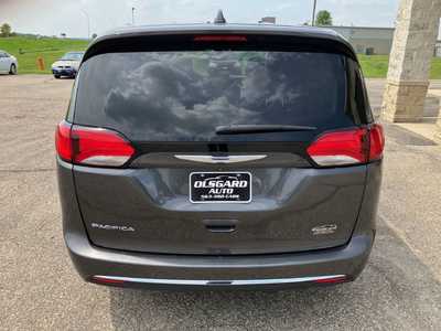 2018 Chrysler Pacifica, $11295. Photo 6