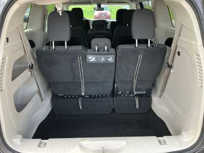 2018 Chrysler Pacifica, $11295. Photo 9