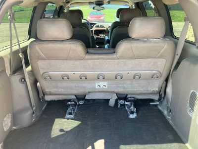 1999 Chrysler Town & Country, $1995. Photo 9