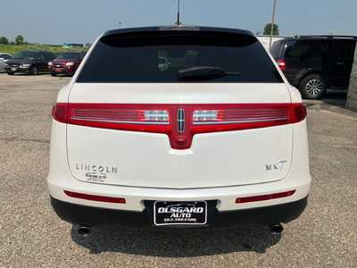 2019 Lincoln MKT, $14695. Photo 6
