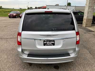2011 Chrysler Town & Country, $3395. Photo 6