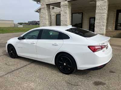 2020 Chevrolet Malibu, $13995. Photo 4