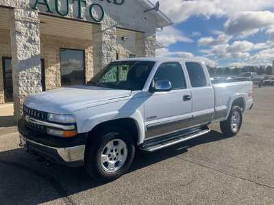 2000 Chevrolet 1500 Ext Cab, $8995. Photo 3