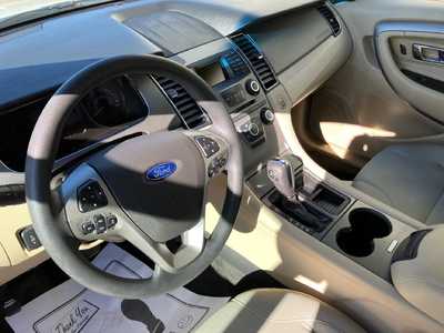 2015 Ford Taurus, $9595. Photo 7