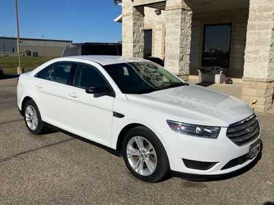 2015 Ford Taurus, $9595. Photo 1