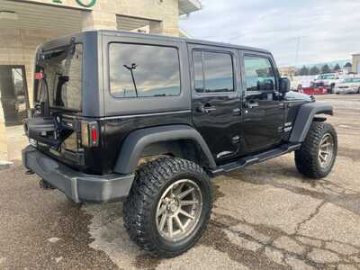 2012 Jeep Wrangler, $14995. Photo 2